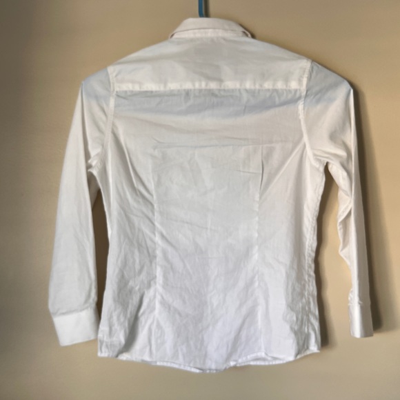 White Zara button down collar shirt. Slim fit. Boy size 8 - Picture 4 of 5
